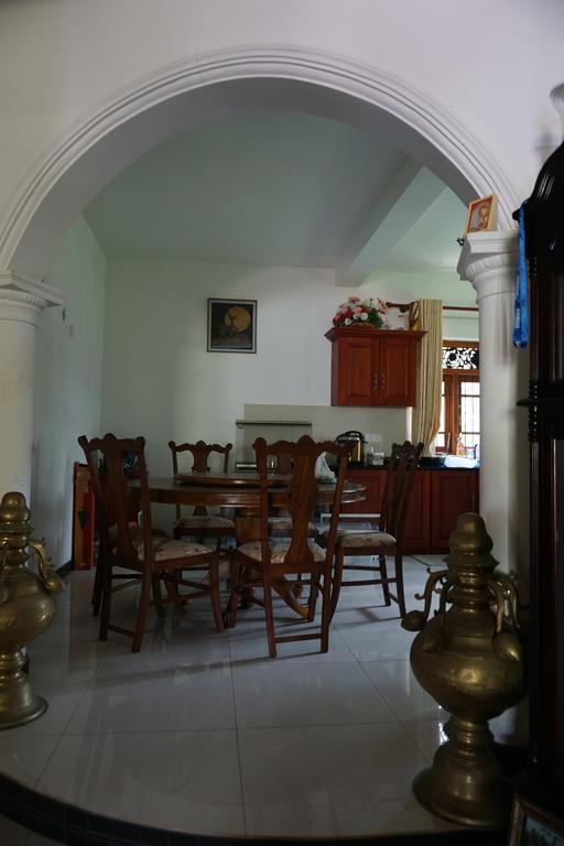 Sampath Villa アボッターバード エクステリア 写真